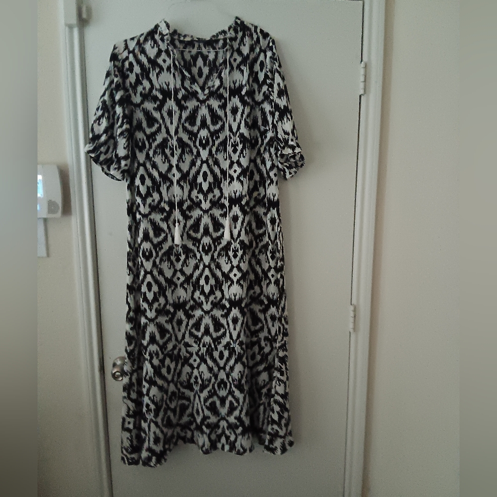 Dokotoo Women Boho Summer Dress Frill Short Sleeve Tassel V-Neck NWOT - Picture 2 of 2